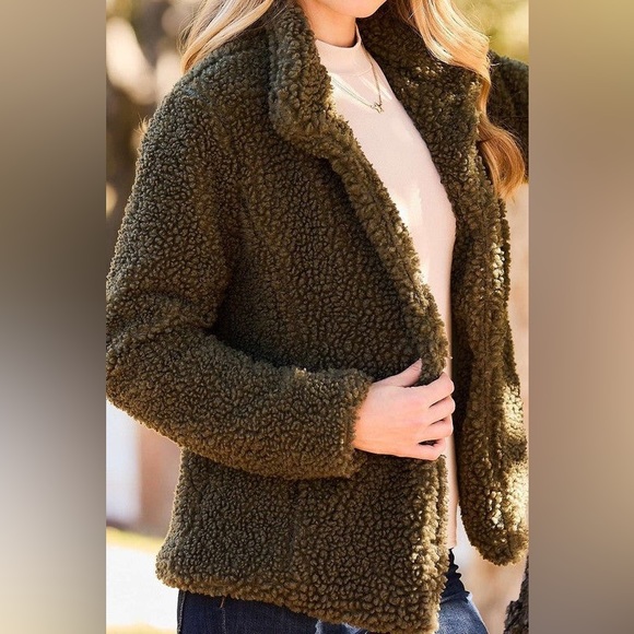 Olive Sherpa Jacket-LAST ONE - Picture 2 of 5